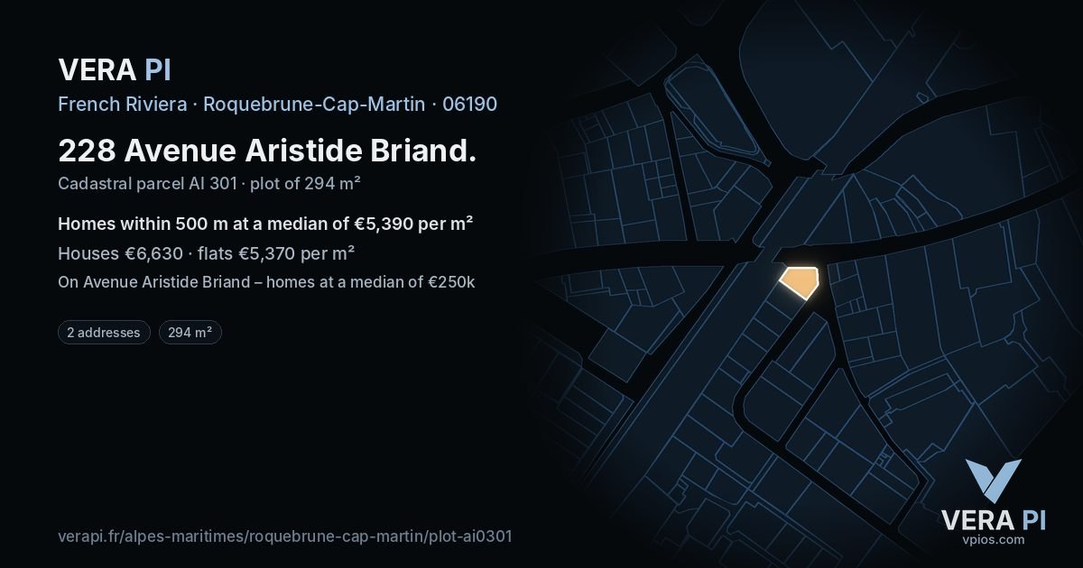 228 Avenue Aristide Briand, Roquebrune-Cap-Martin at night – the plot lit, the parcels around coloured by the prices near them