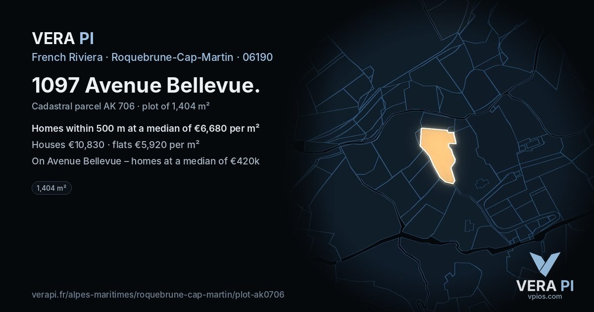 1097 Avenue Bellevue, Roquebrune-Cap-Martin at night – the plot lit, the parcels around coloured by the prices near them