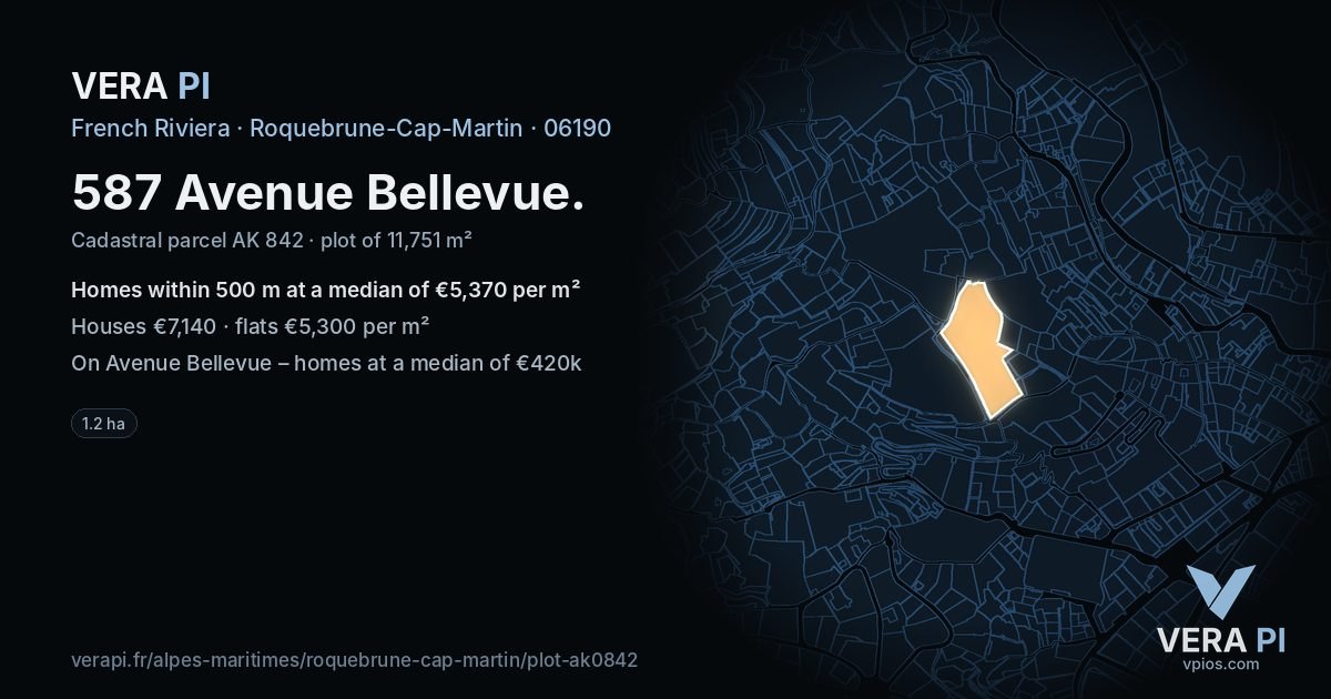 587 Avenue Bellevue, Roquebrune-Cap-Martin at night – the plot lit, the parcels around coloured by the prices near them