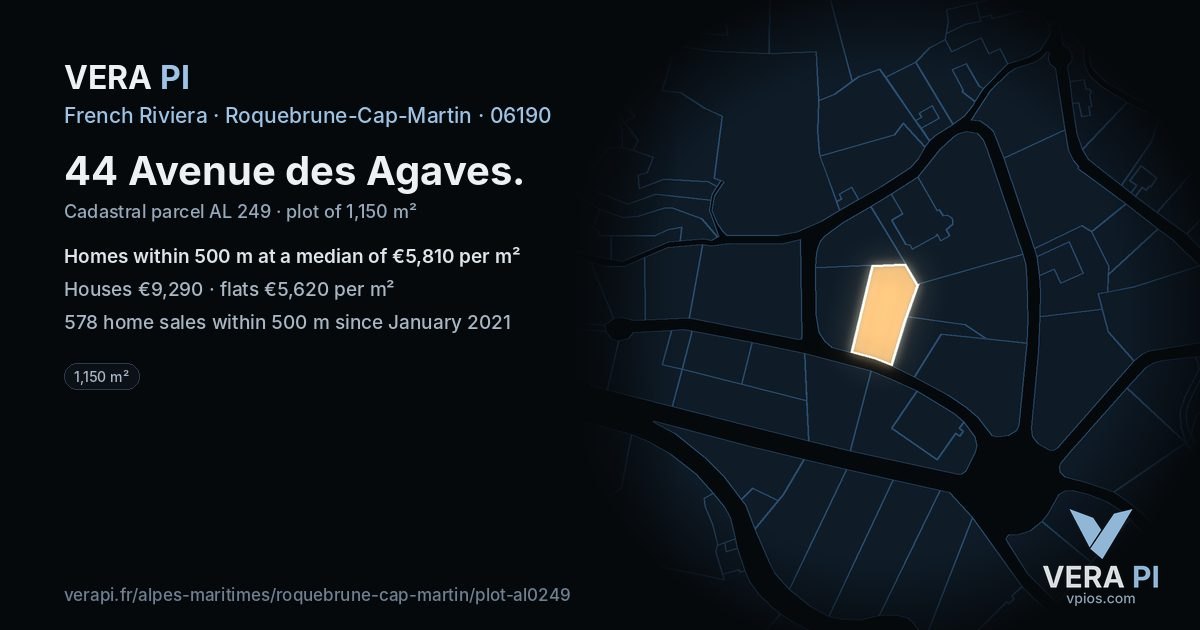 44 Avenue des Agaves, Roquebrune-Cap-Martin at night – the plot lit, the parcels around coloured by the prices near them