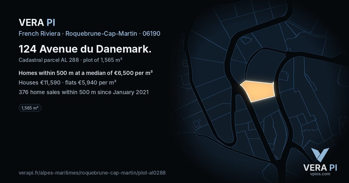 124 Avenue du Danemark, Roquebrune-Cap-Martin at night – the plot lit, the parcels around coloured by the prices near them