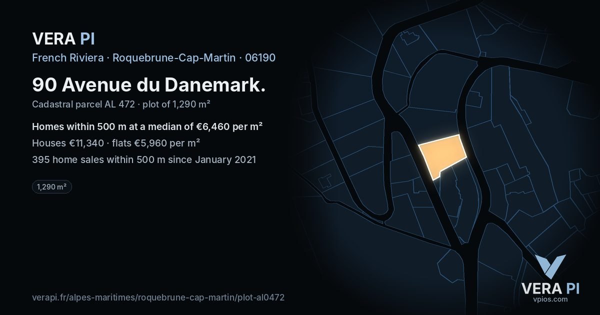 90 Avenue du Danemark, Roquebrune-Cap-Martin at night – the plot lit, the parcels around coloured by the prices near them