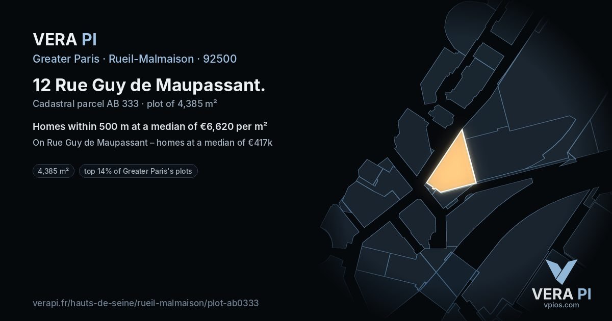 12 Rue Guy de Maupassant, Rueil-Malmaison at night – the plot lit, the parcels around coloured by the prices near them