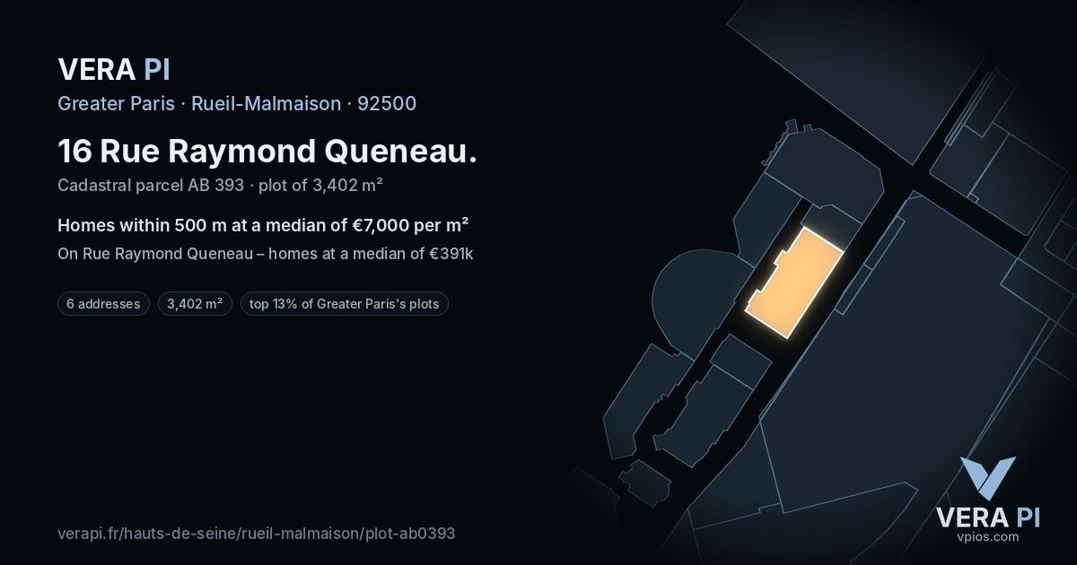 16 Rue Raymond Queneau, Rueil-Malmaison at night – the plot lit, the parcels around coloured by the prices near them