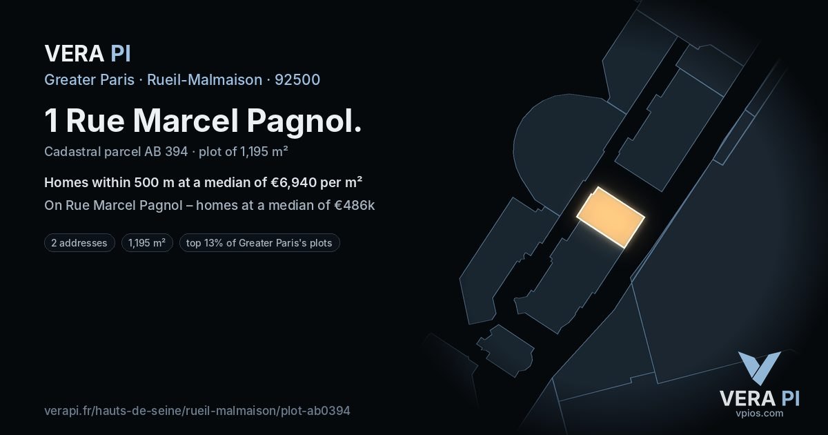 1 Rue Marcel Pagnol, Rueil-Malmaison at night – the plot lit, the parcels around coloured by the prices near them