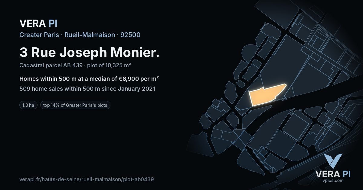 3 Rue Joseph Monier, Rueil-Malmaison at night – the plot lit, the parcels around coloured by the prices near them