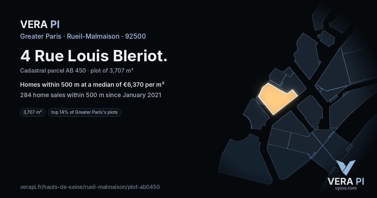 4 Rue Louis Bleriot, Rueil-Malmaison at night – the plot lit, the parcels around coloured by the prices near them