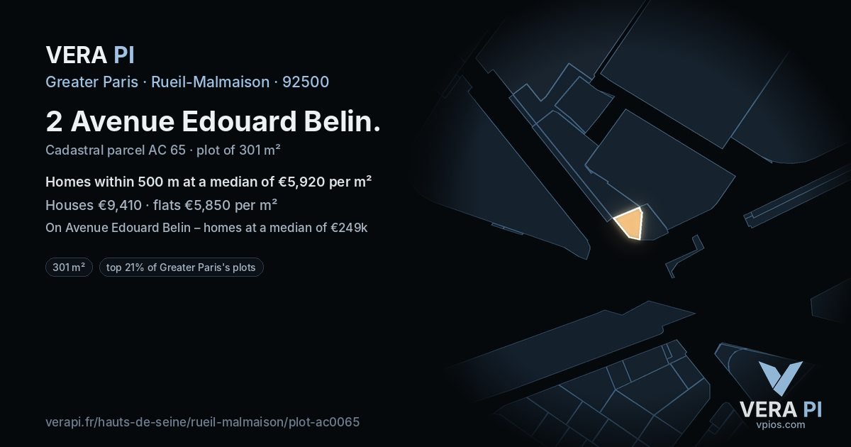 2 Avenue Edouard Belin, Rueil-Malmaison at night – the plot lit, the parcels around coloured by the prices near them