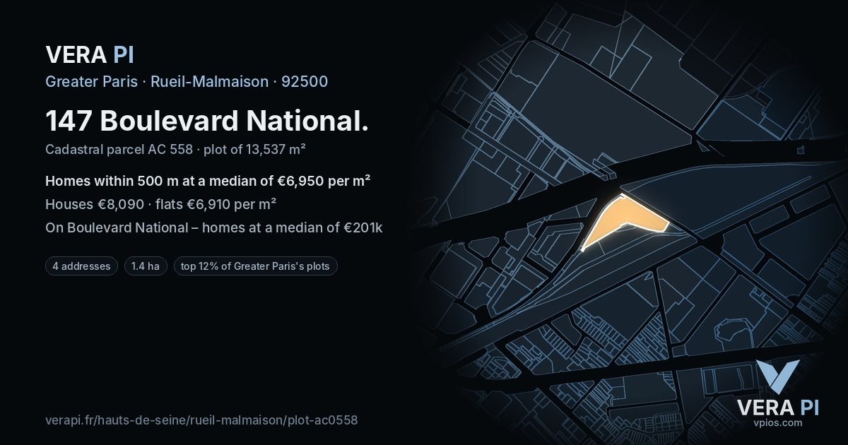 147 Boulevard National, Rueil-Malmaison at night – the plot lit, the parcels around coloured by the prices near them
