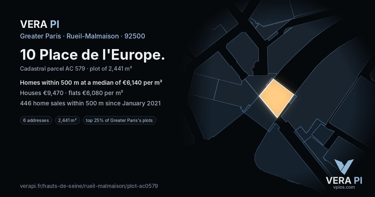 10 Place de l'Europe, Rueil-Malmaison at night – the plot lit, the parcels around coloured by the prices near them