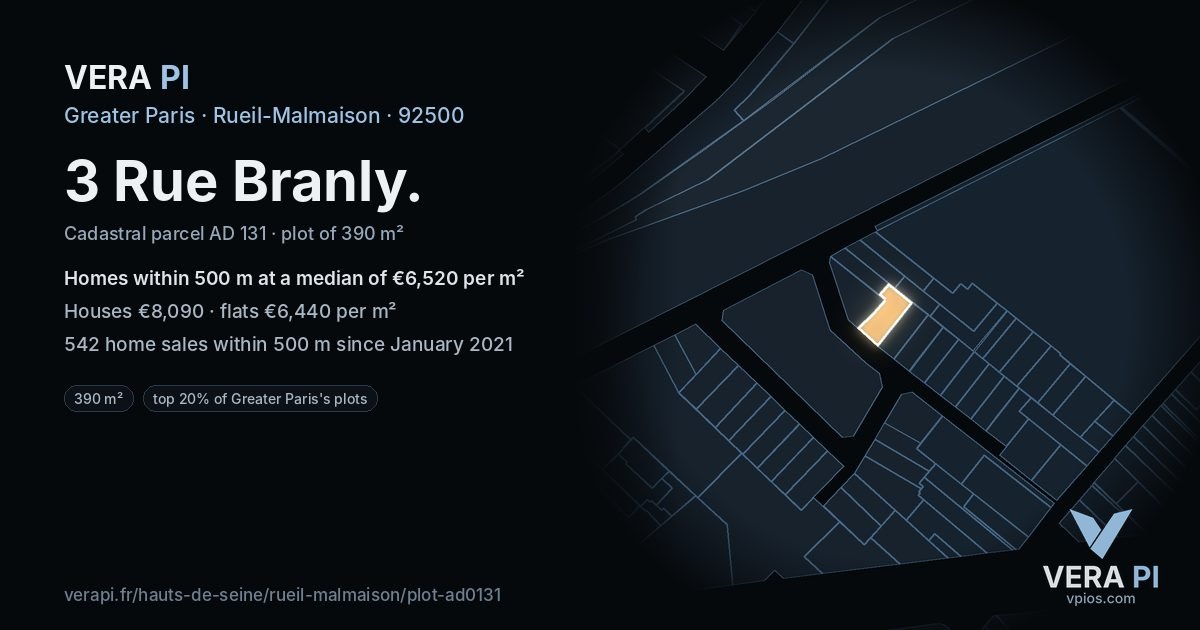 3 Rue Branly, Rueil-Malmaison at night – the plot lit, the parcels around coloured by the prices near them