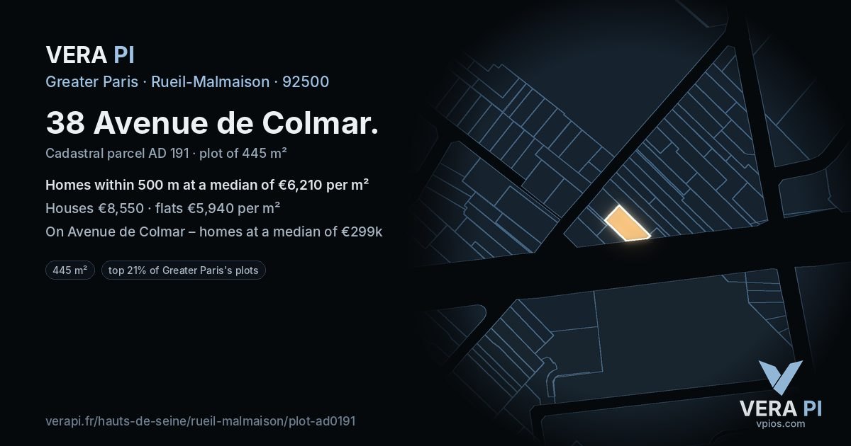 38 Avenue de Colmar, Rueil-Malmaison at night – the plot lit, the parcels around coloured by the prices near them