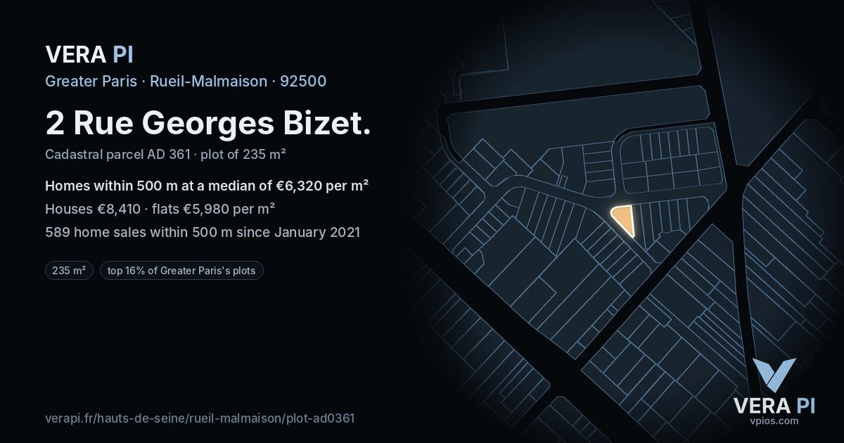 2 Rue Georges Bizet, Rueil-Malmaison at night – the plot lit, the parcels around coloured by the prices near them