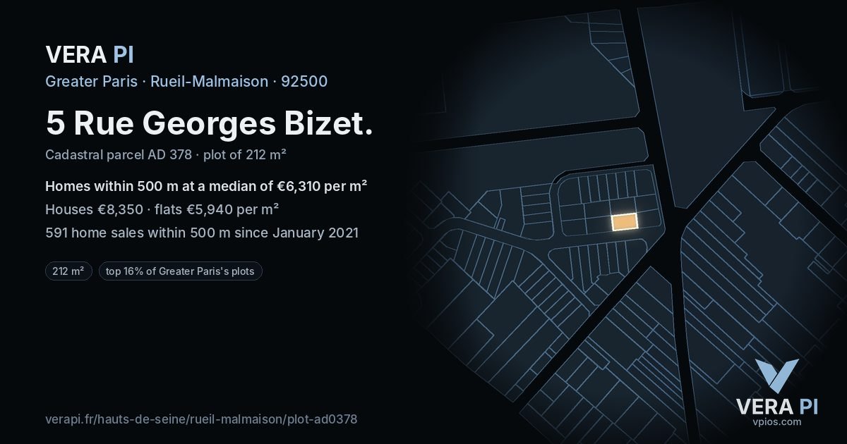 5 Rue Georges Bizet, Rueil-Malmaison at night – the plot lit, the parcels around coloured by the prices near them