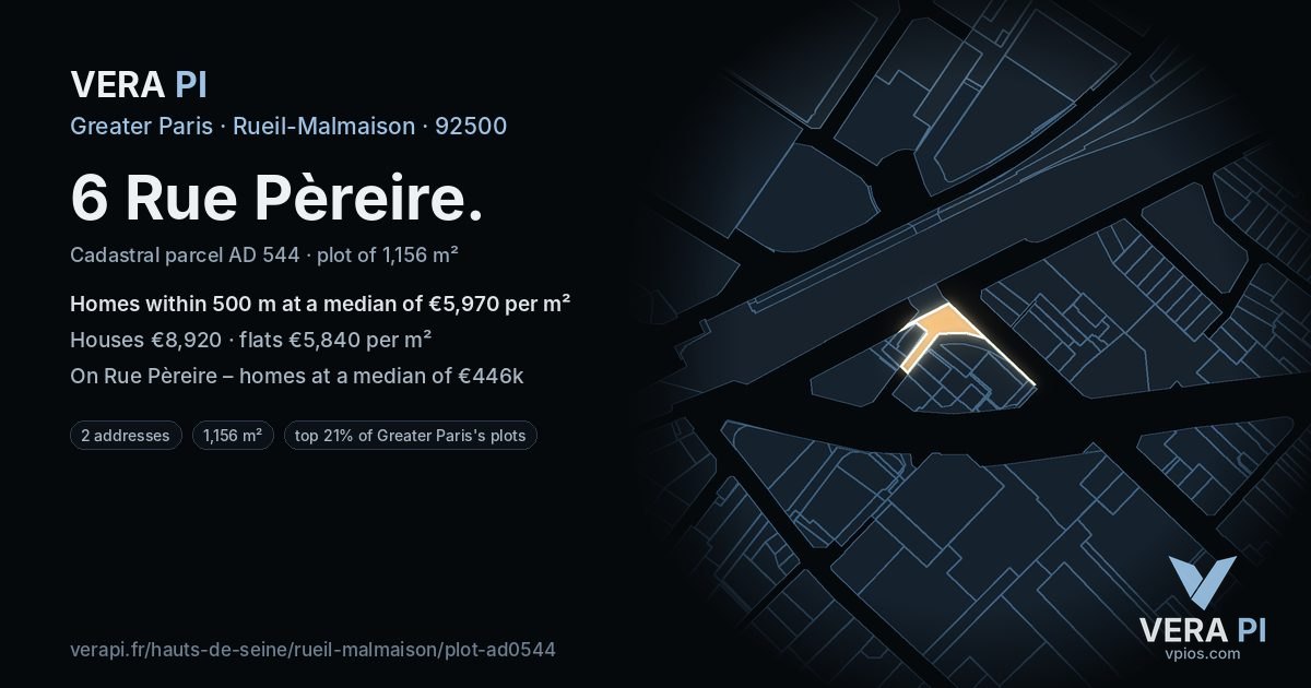 6 Rue Pèreire, Rueil-Malmaison at night – the plot lit, the parcels around coloured by the prices near them