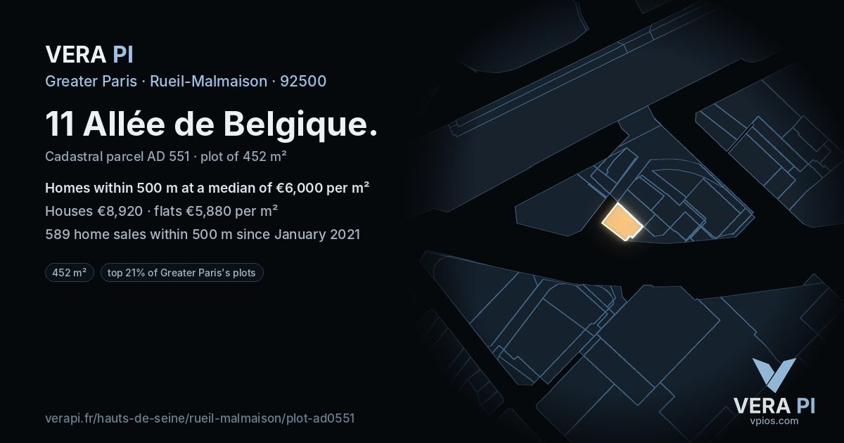 11 Allée de Belgique, Rueil-Malmaison at night – the plot lit, the parcels around coloured by the prices near them
