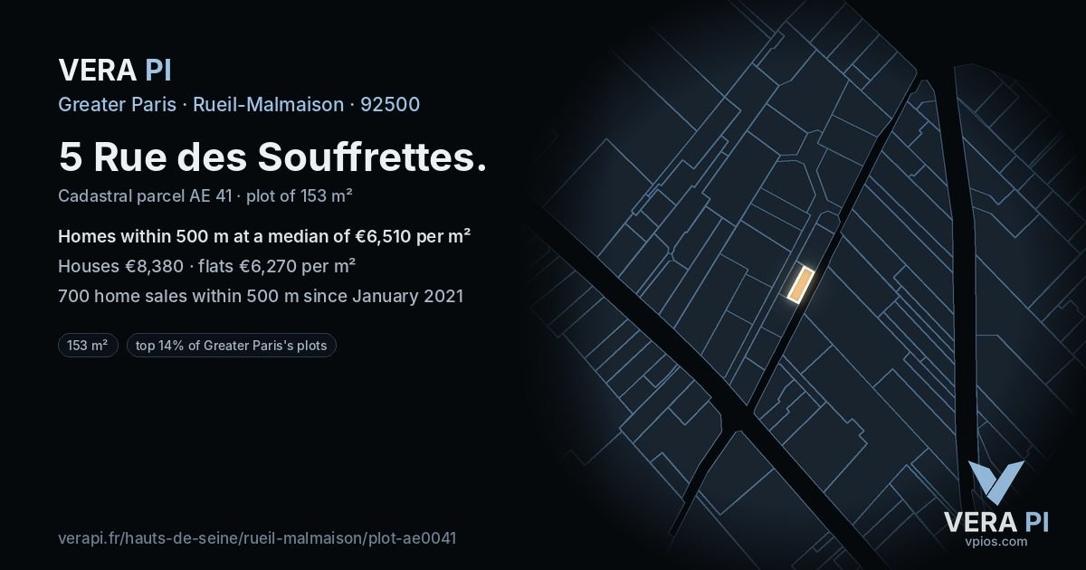 5 Rue des Souffrettes, Rueil-Malmaison at night – the plot lit, the parcels around coloured by the prices near them