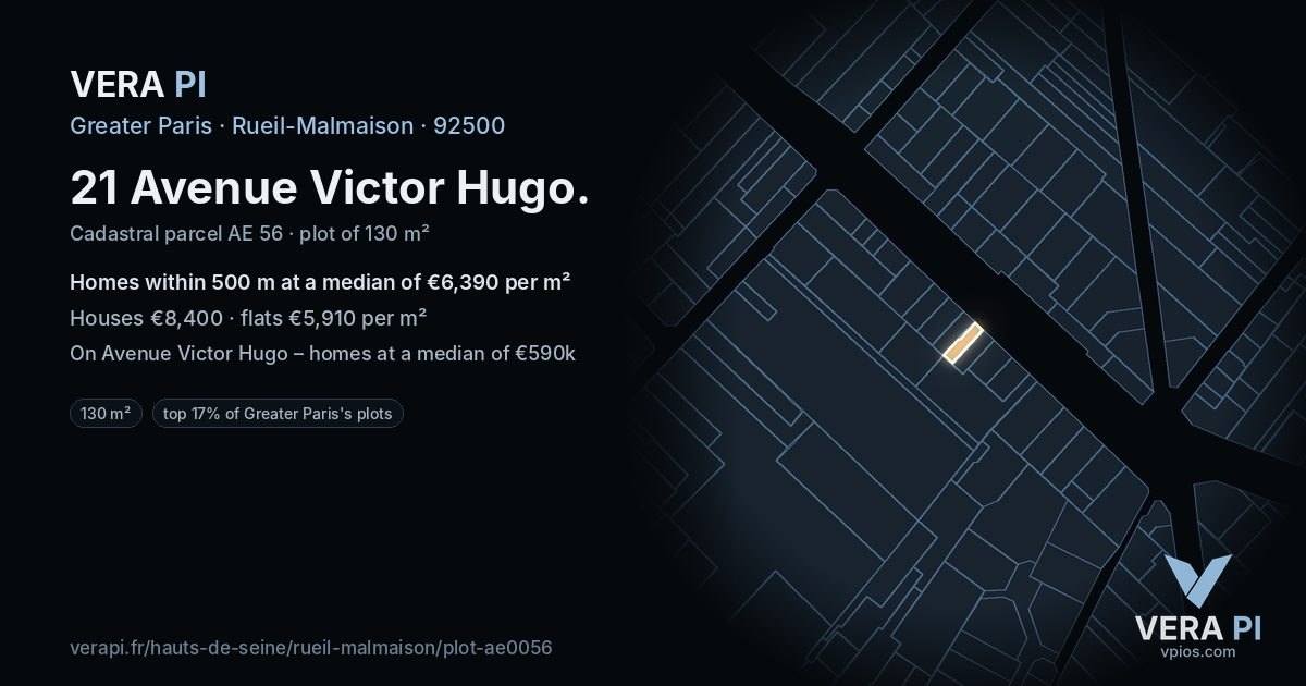 21 Avenue Victor Hugo, Rueil-Malmaison at night – the plot lit, the parcels around coloured by the prices near them
