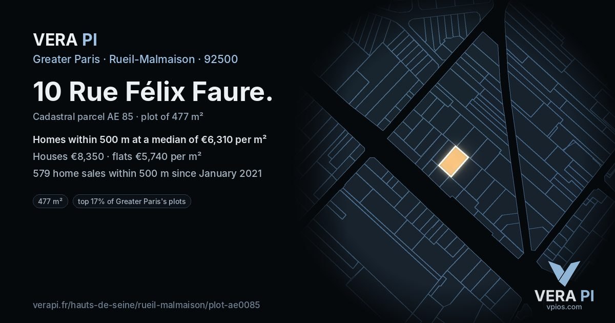 10 Rue Félix Faure, Rueil-Malmaison at night – the plot lit, the parcels around coloured by the prices near them