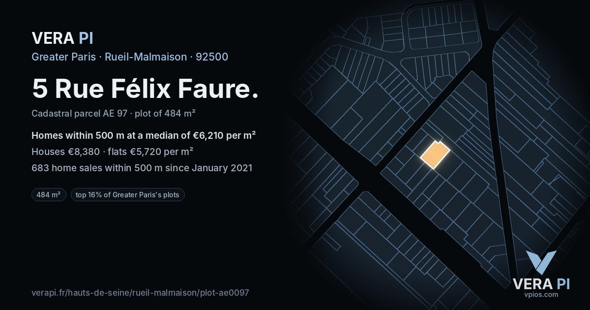 5 Rue Félix Faure, Rueil-Malmaison at night – the plot lit, the parcels around coloured by the prices near them
