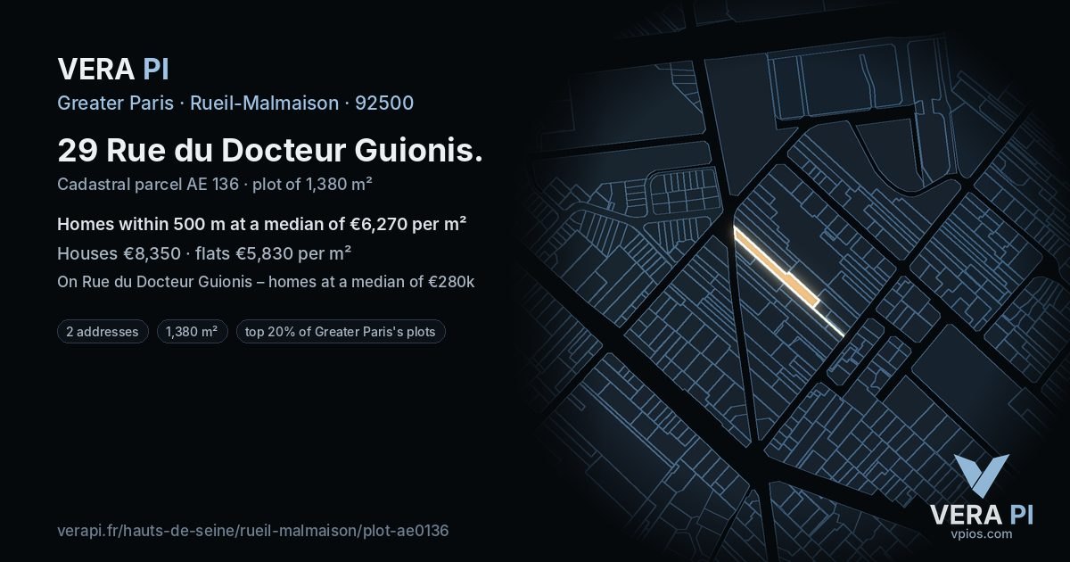 29 Rue du Docteur Guionis, Rueil-Malmaison at night – the plot lit, the parcels around coloured by the prices near them