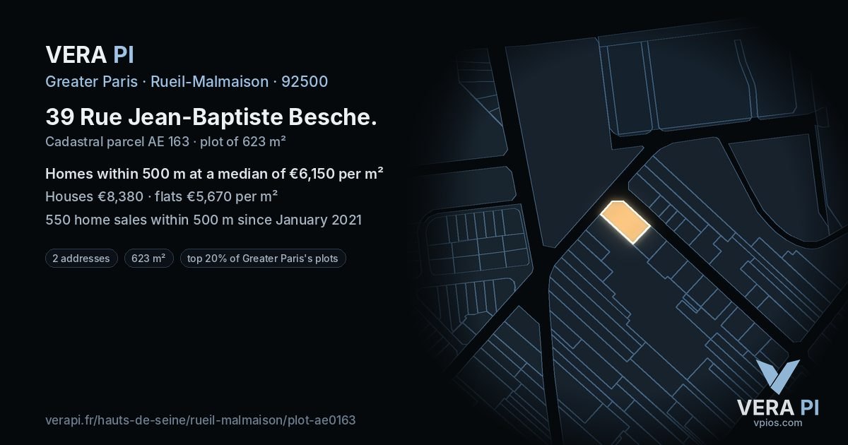 39 Rue Jean-Baptiste Besche, Rueil-Malmaison at night – the plot lit, the parcels around coloured by the prices near them