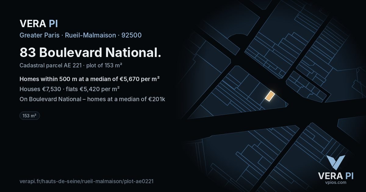 83 Boulevard National, Rueil-Malmaison at night – the plot lit, the parcels around coloured by the prices near them