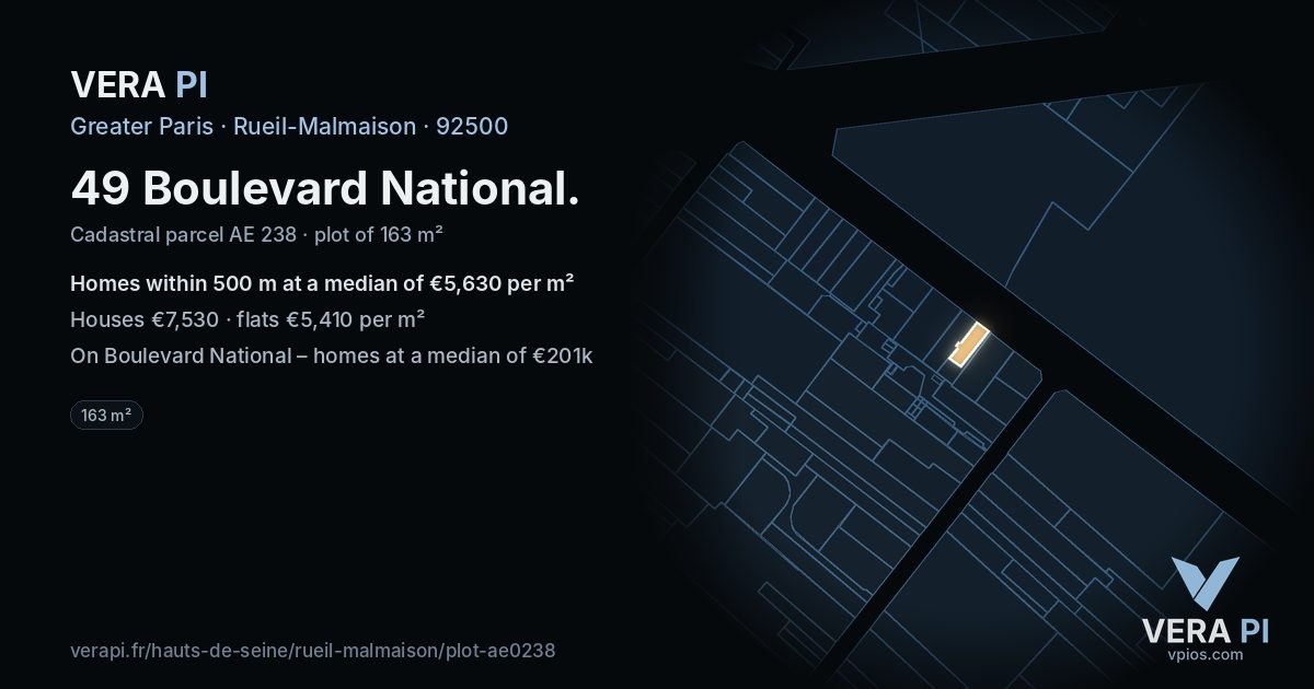 49 Boulevard National, Rueil-Malmaison at night – the plot lit, the parcels around coloured by the prices near them