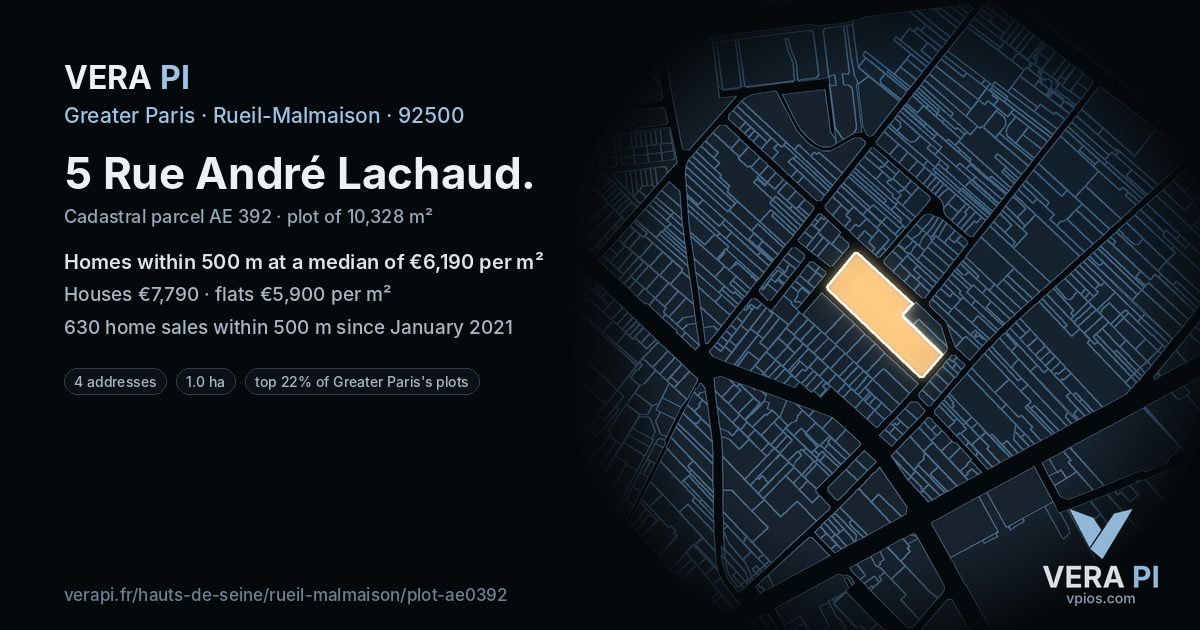 5 Rue André Lachaud, Rueil-Malmaison at night – the plot lit, the parcels around coloured by the prices near them