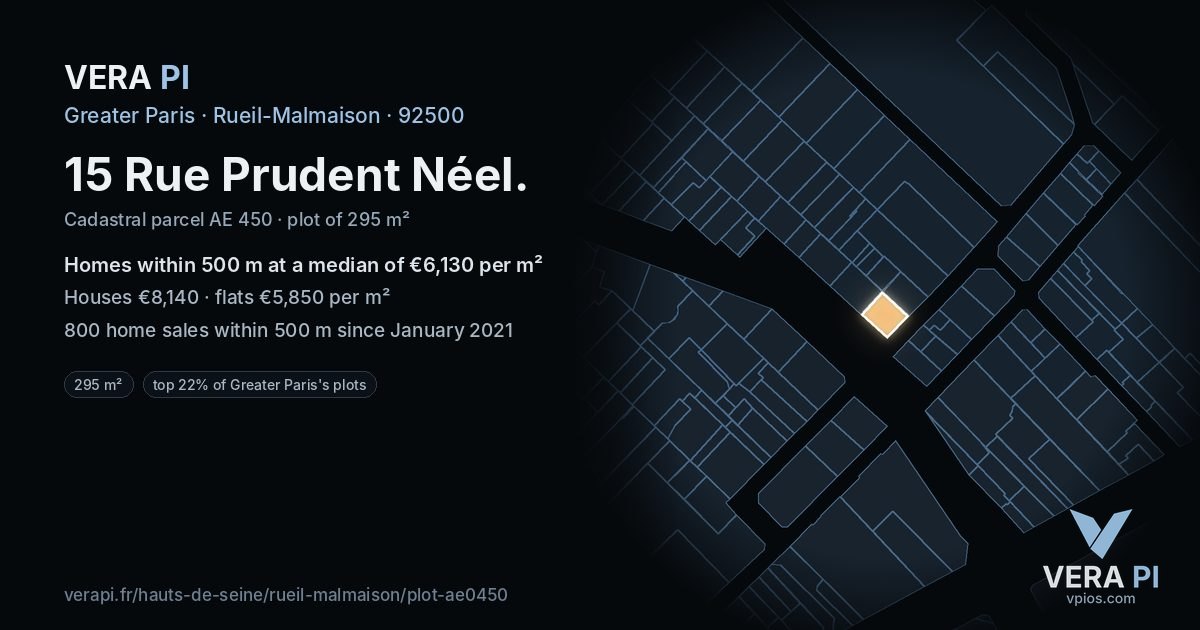 15 Rue Prudent Néel, Rueil-Malmaison at night – the plot lit, the parcels around coloured by the prices near them