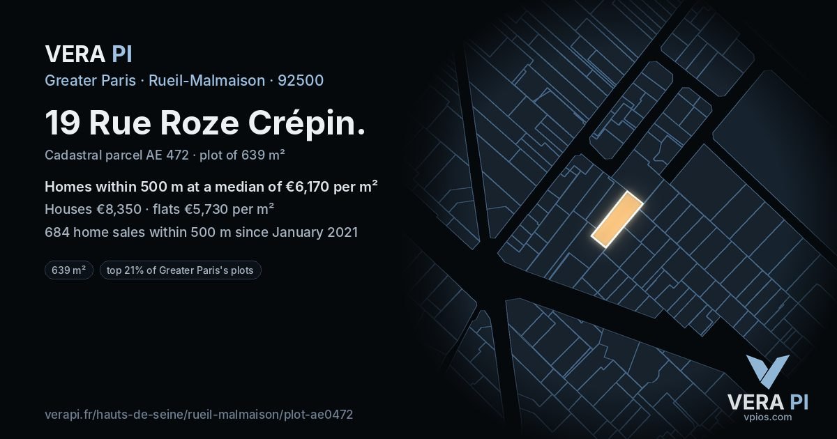 19 Rue Roze Crépin, Rueil-Malmaison at night – the plot lit, the parcels around coloured by the prices near them