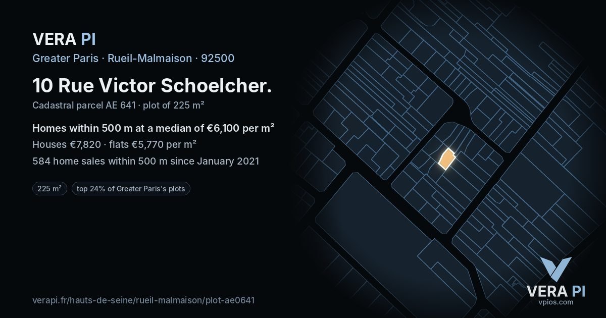 10 Rue Victor Schoelcher, Rueil-Malmaison at night – the plot lit, the parcels around coloured by the prices near them