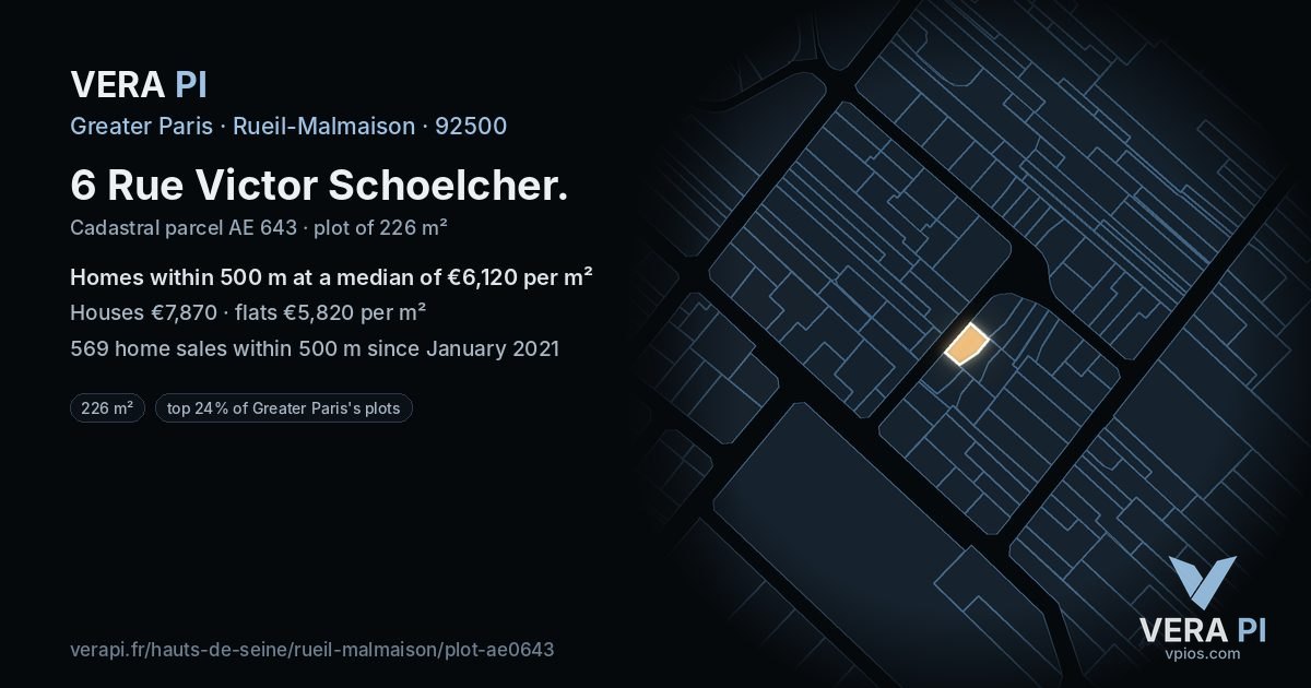 6 Rue Victor Schoelcher, Rueil-Malmaison at night – the plot lit, the parcels around coloured by the prices near them