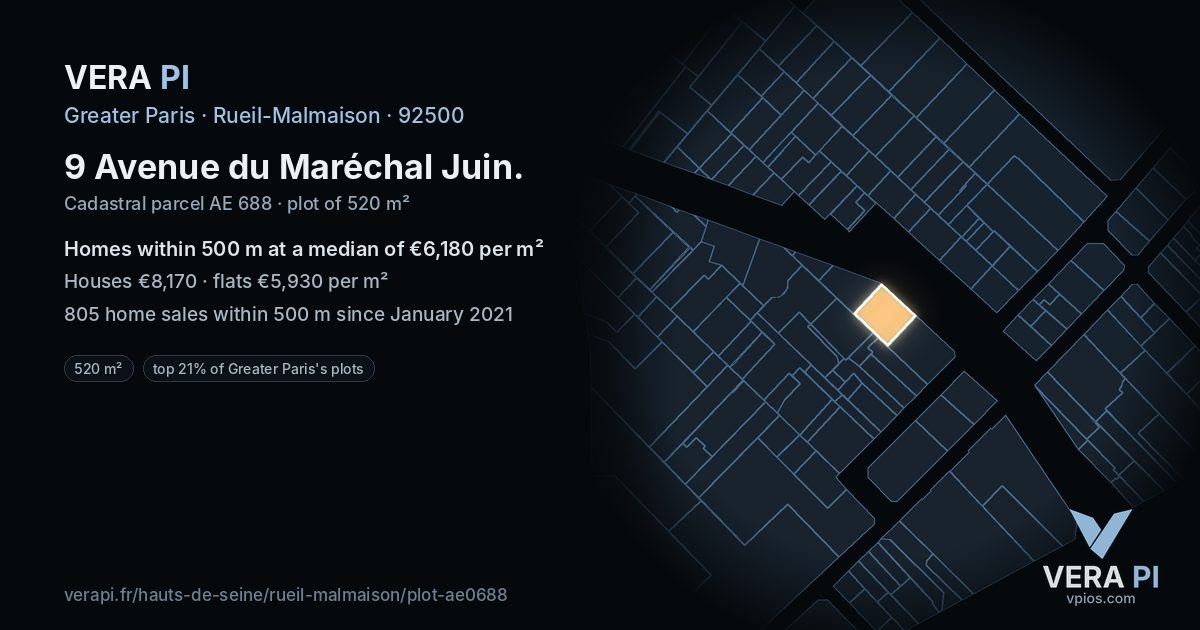 9 Avenue du Maréchal Juin, Rueil-Malmaison at night – the plot lit, the parcels around coloured by the prices near them