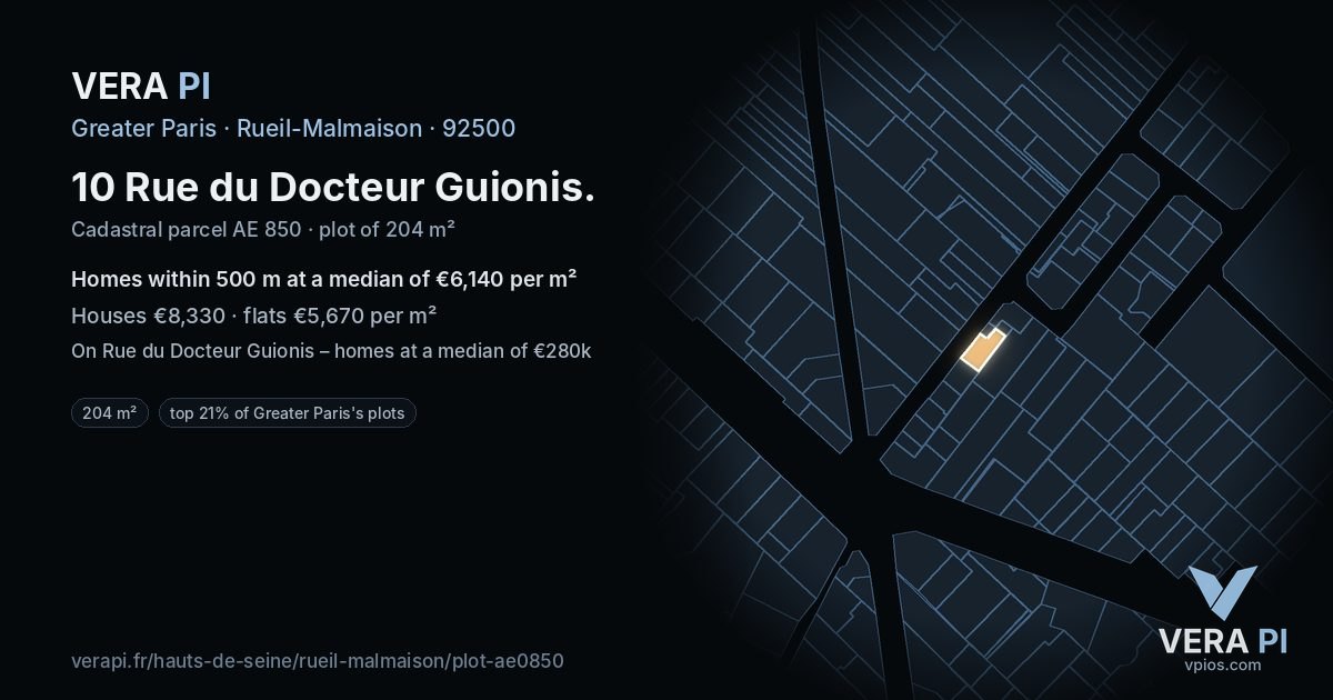 10 Rue du Docteur Guionis, Rueil-Malmaison at night – the plot lit, the parcels around coloured by the prices near them
