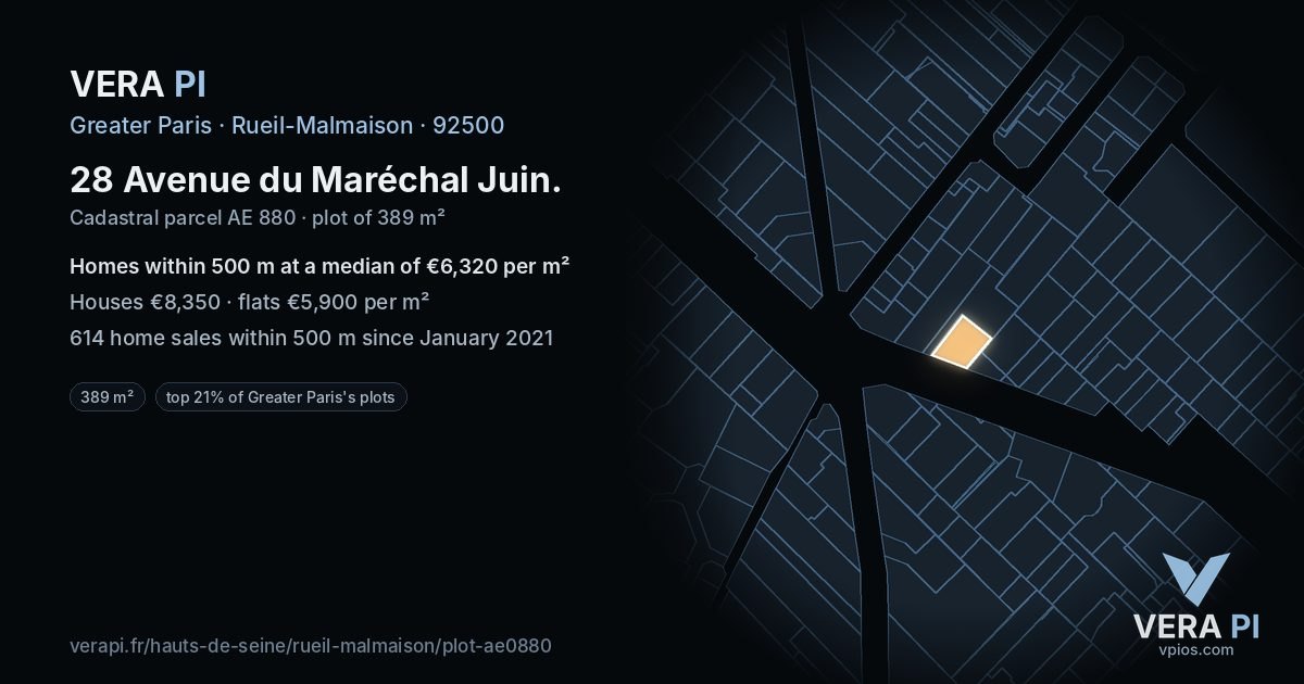 28 Avenue du Maréchal Juin, Rueil-Malmaison at night – the plot lit, the parcels around coloured by the prices near them