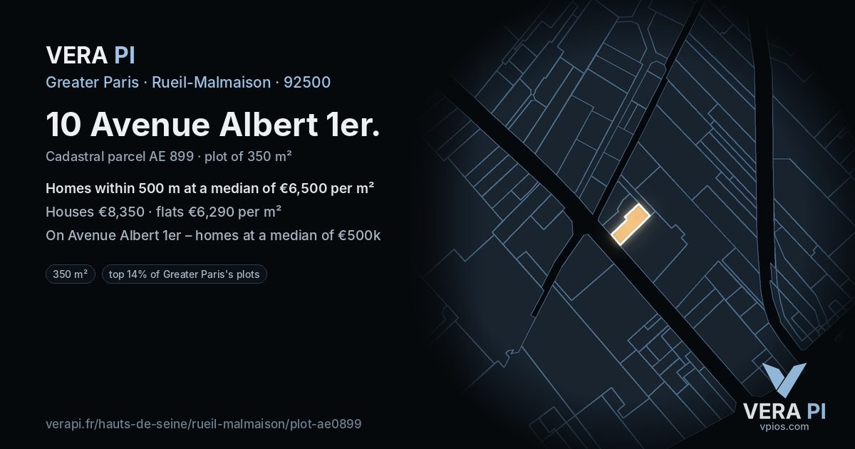 10 Avenue Albert 1er, Rueil-Malmaison at night – the plot lit, the parcels around coloured by the prices near them