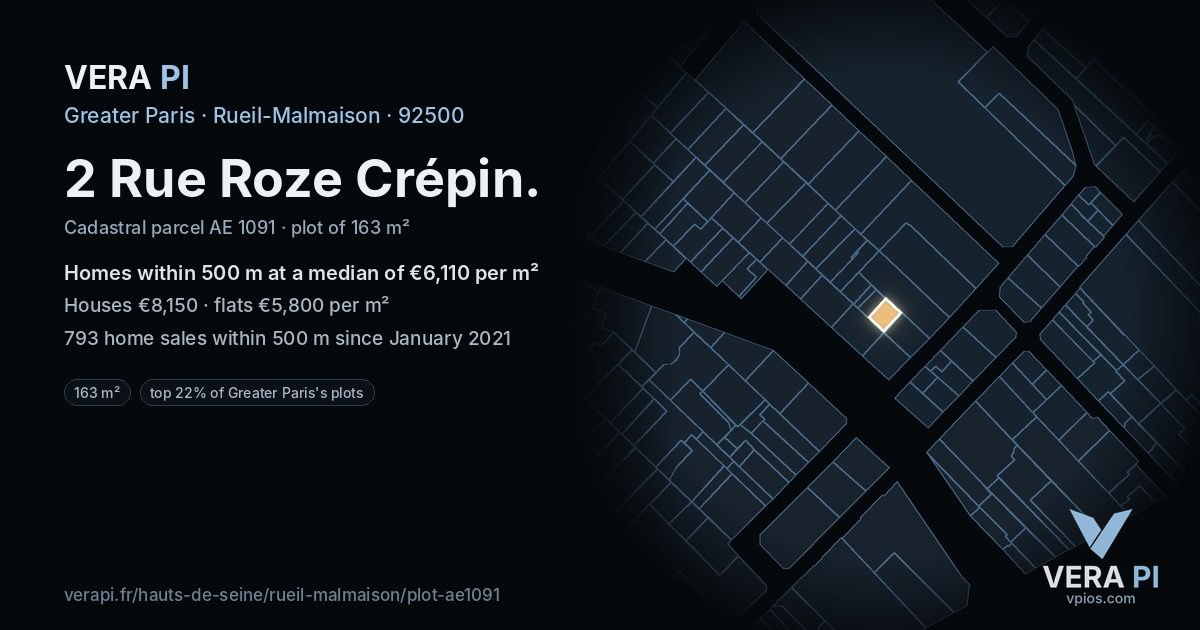 2 Rue Roze Crépin, Rueil-Malmaison at night – the plot lit, the parcels around coloured by the prices near them