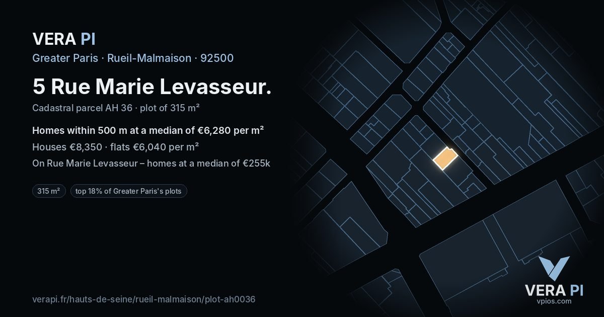 5 Rue Marie Levasseur, Rueil-Malmaison at night – the plot lit, the parcels around coloured by the prices near them