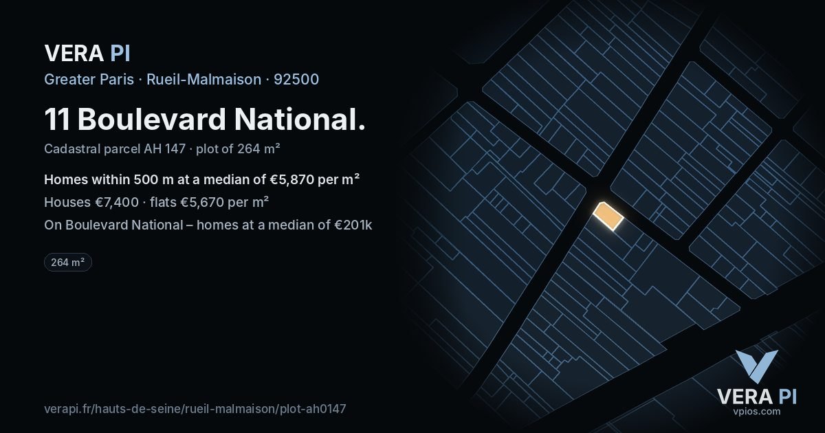 11 Boulevard National, Rueil-Malmaison at night – the plot lit, the parcels around coloured by the prices near them