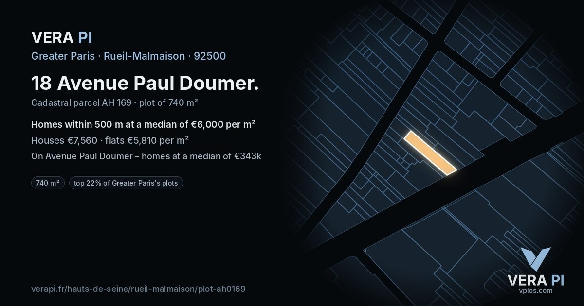 18 Avenue Paul Doumer, Rueil-Malmaison at night – the plot lit, the parcels around coloured by the prices near them