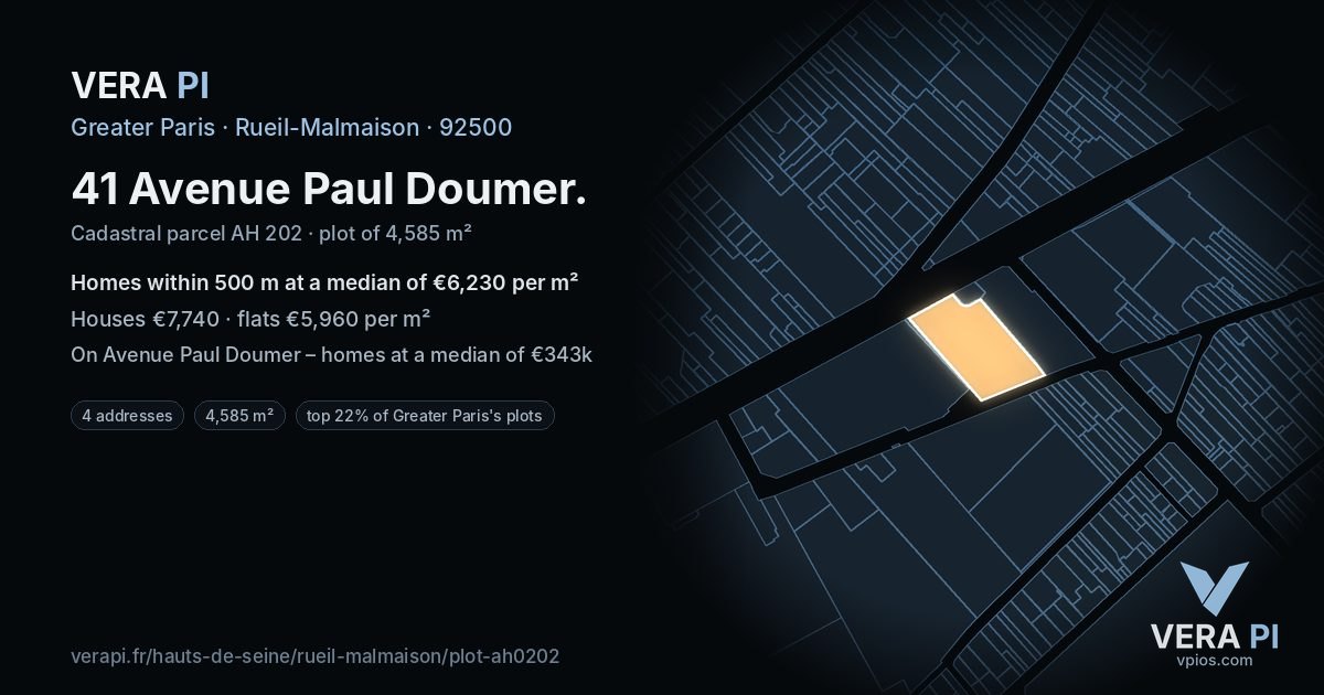 41 Avenue Paul Doumer, Rueil-Malmaison at night – the plot lit, the parcels around coloured by the prices near them
