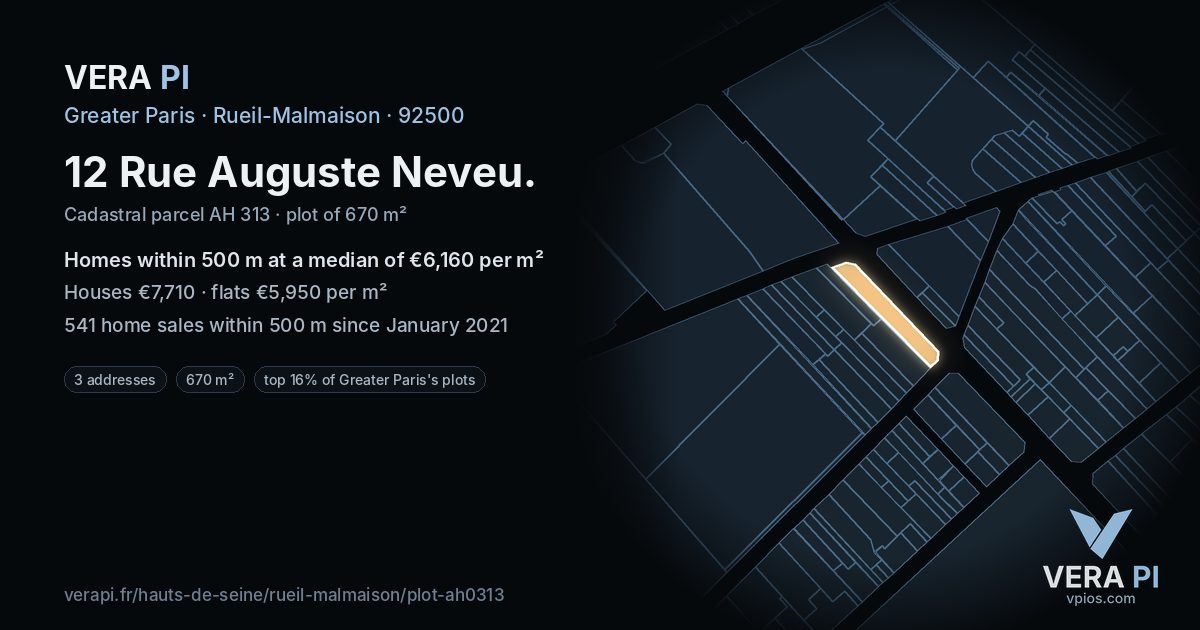 12 Rue Auguste Neveu, Rueil-Malmaison at night – the plot lit, the parcels around coloured by the prices near them