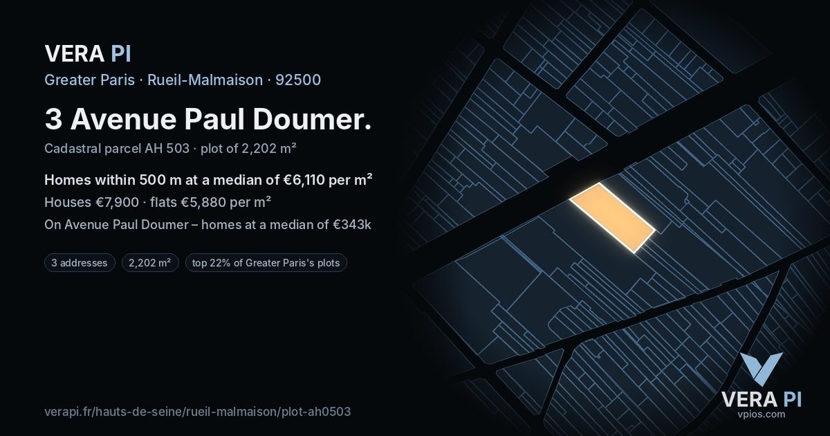 3 Avenue Paul Doumer, Rueil-Malmaison at night – the plot lit, the parcels around coloured by the prices near them