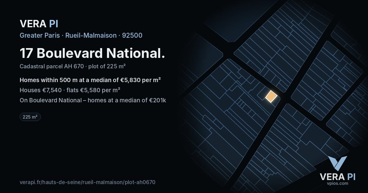 17 Boulevard National, Rueil-Malmaison at night – the plot lit, the parcels around coloured by the prices near them