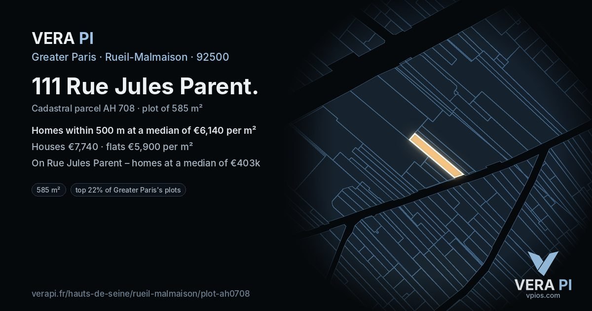 111 Rue Jules Parent, Rueil-Malmaison at night – the plot lit, the parcels around coloured by the prices near them