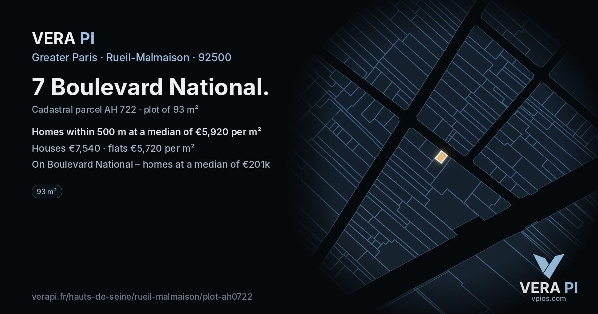 7 Boulevard National, Rueil-Malmaison at night – the plot lit, the parcels around coloured by the prices near them