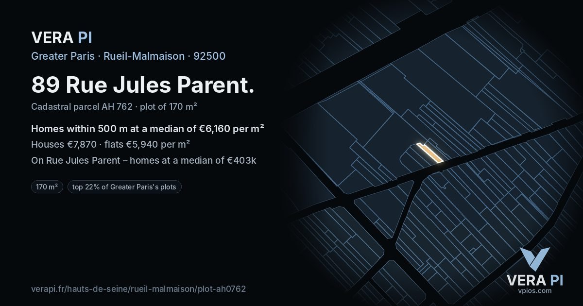89 Rue Jules Parent, Rueil-Malmaison at night – the plot lit, the parcels around coloured by the prices near them