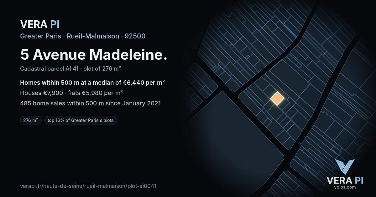 5 Avenue Madeleine, Rueil-Malmaison at night – the plot lit, the parcels around coloured by the prices near them
