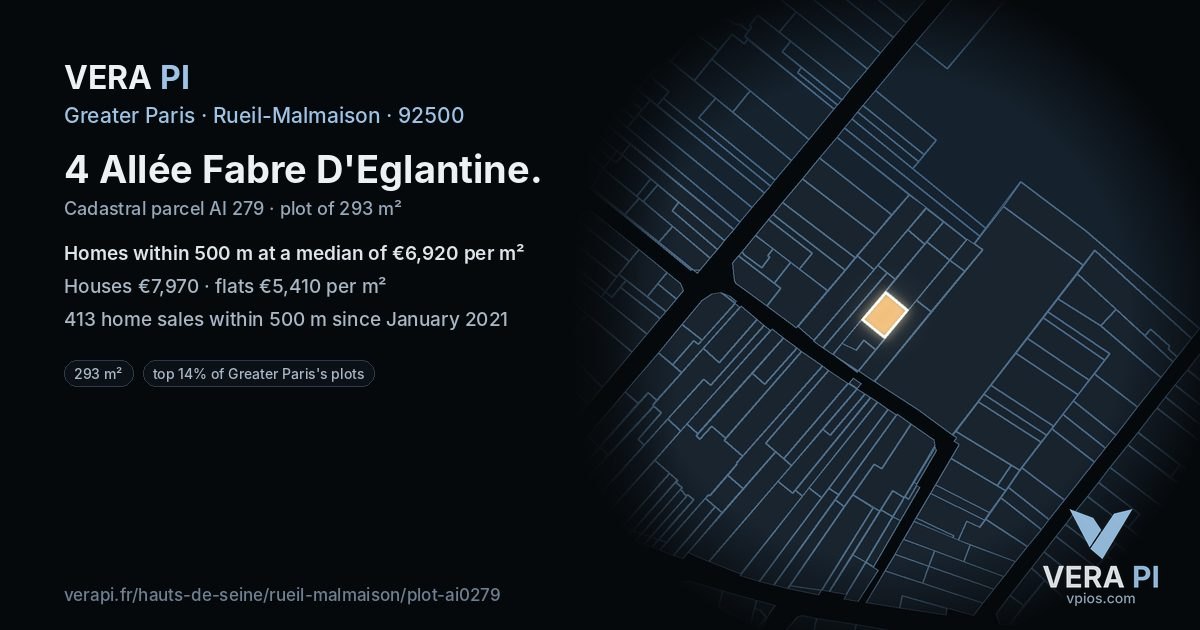 4 Allée Fabre D'Eglantine, Rueil-Malmaison at night – the plot lit, the parcels around coloured by the prices near them